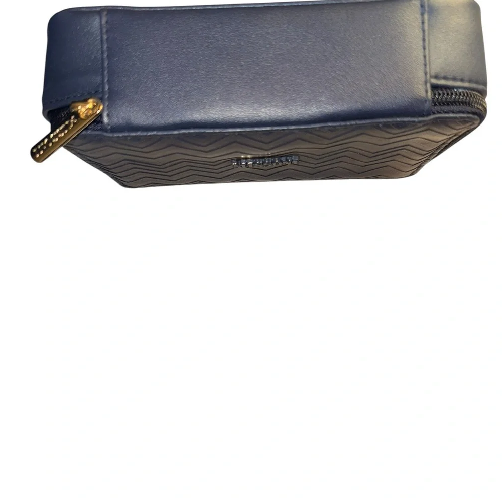 Missoni Chevron Patterned Case - Picture 4 of 5
